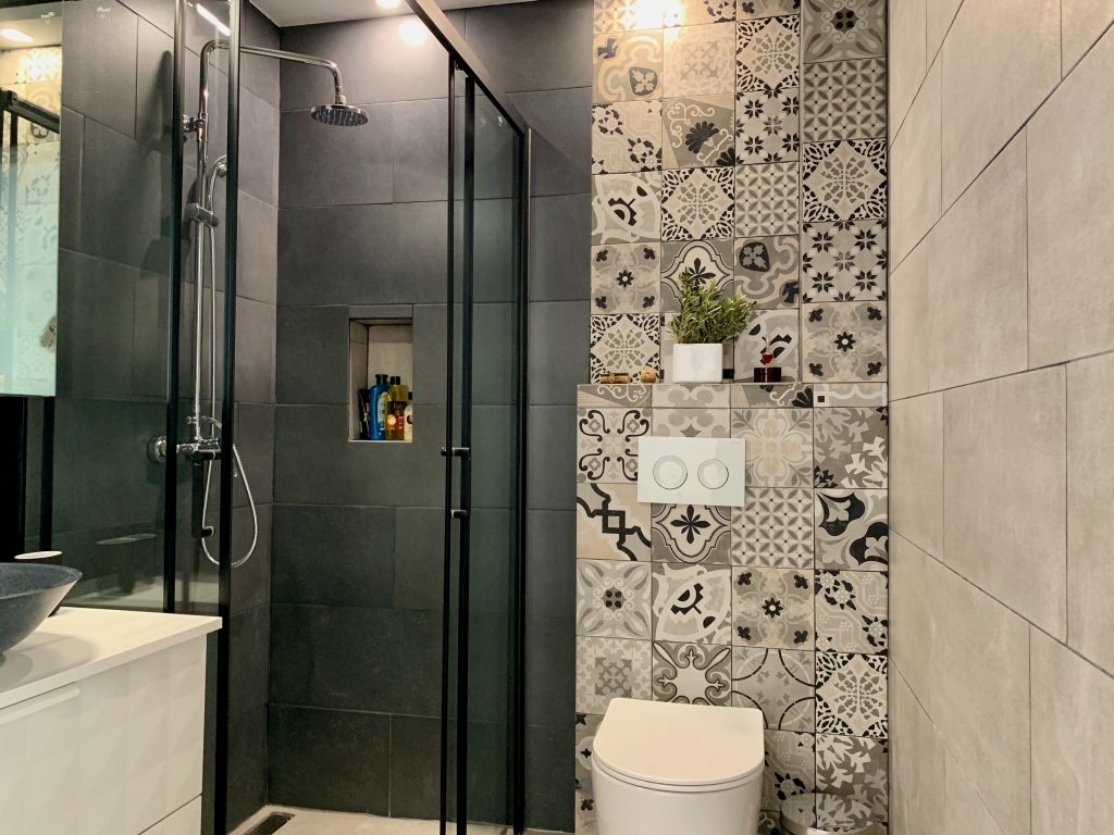 Apartment bathroom at MiaBella Resort